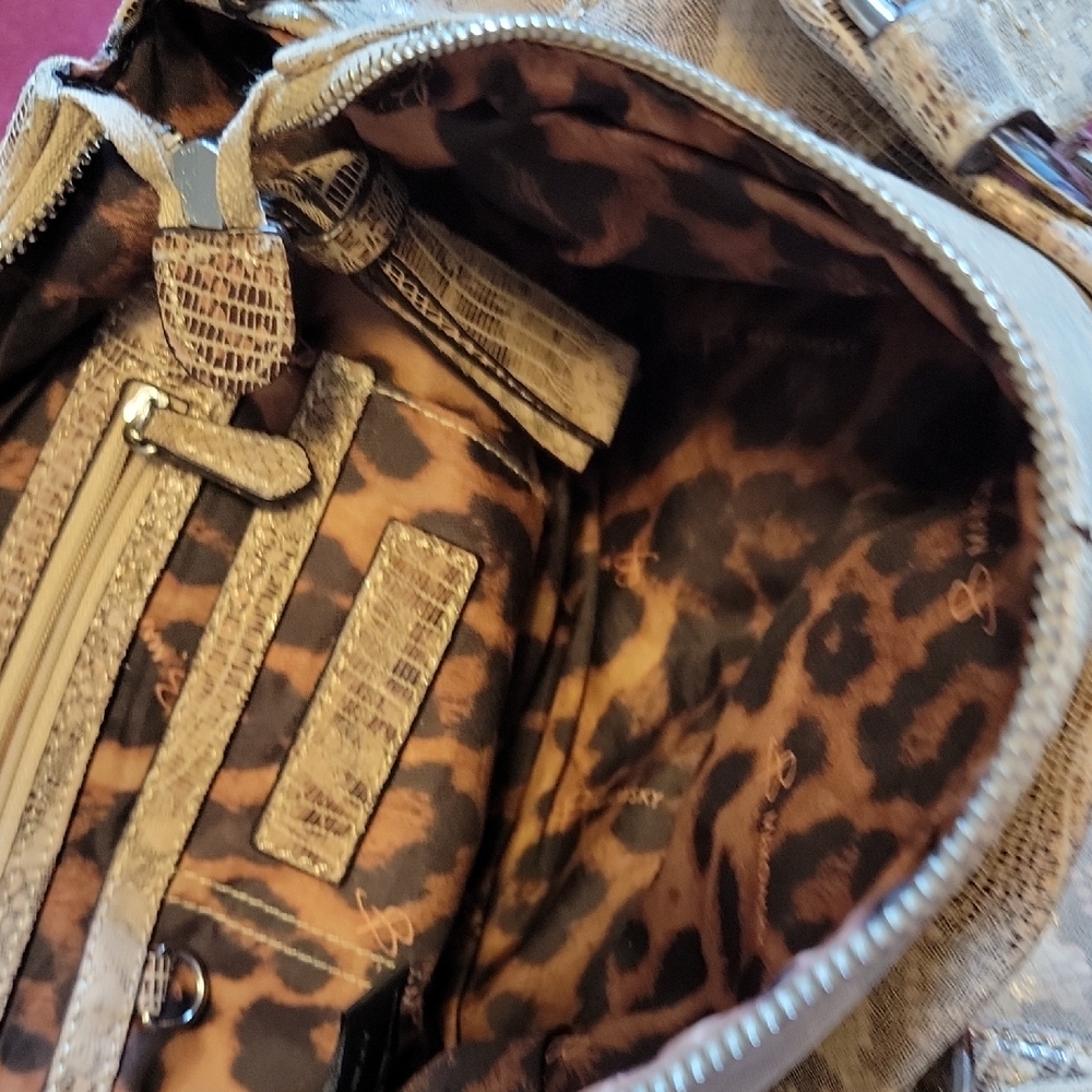 Chic Beige Patterned Shoulder Bag - image 5